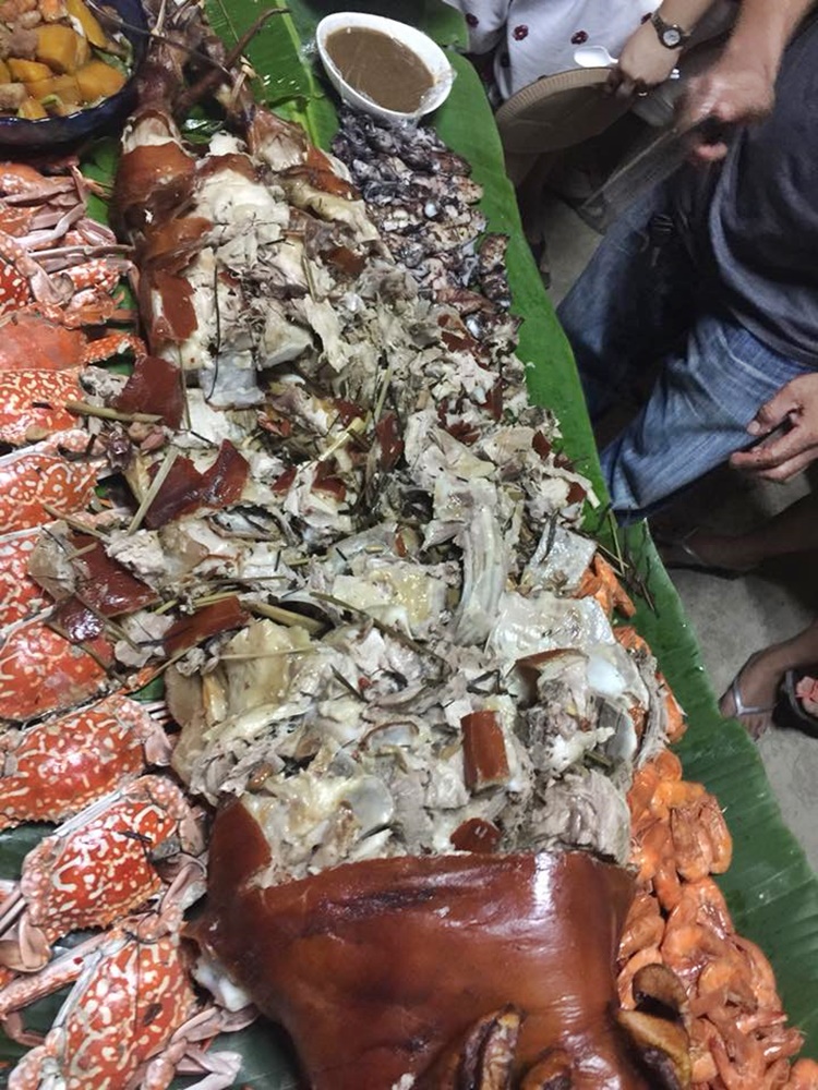 Netizen Complains Over Unbelievable Thing Found Inside Lechon Baboy