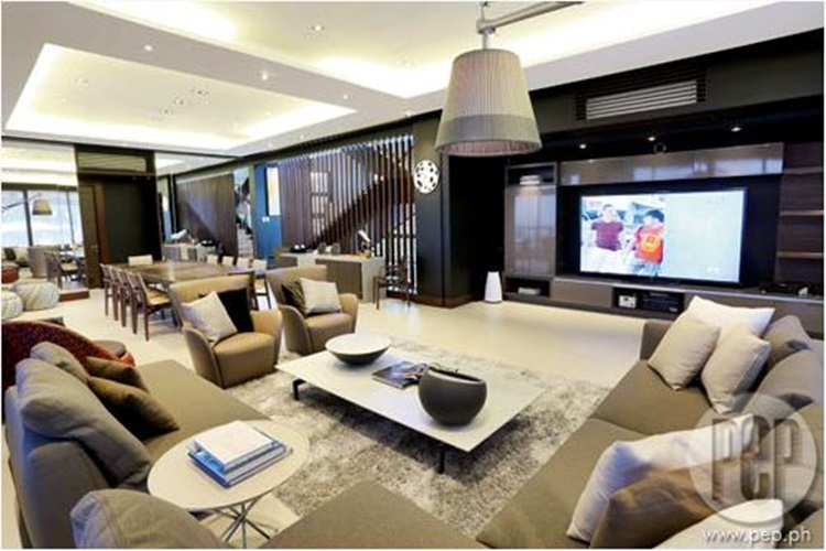 Willie Revillame Tagaytay Mansion