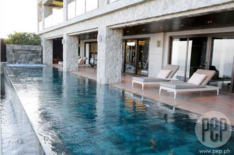 Willie Revillame Tagaytay Mansion