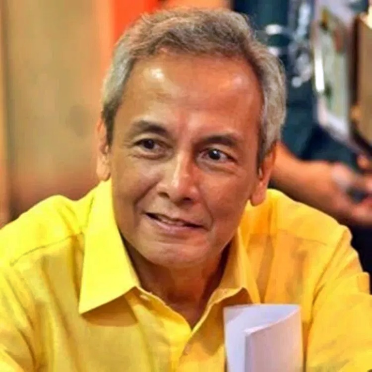 Jim Paredes