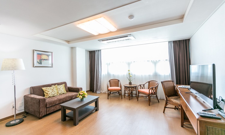 Xenia Hotel