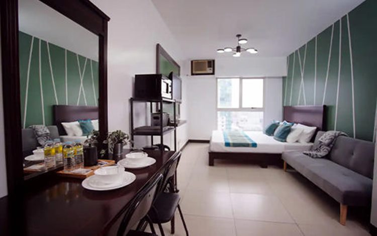 Comfy-Central-Suite