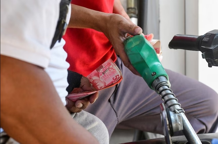 Mixed Oil Price Adjustments
