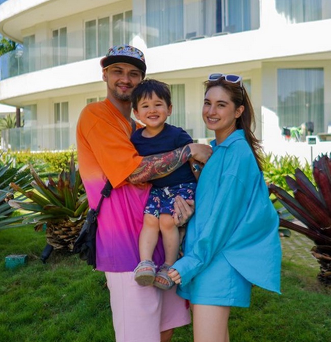 Coleen Garcia, Billy Crawford, Amari