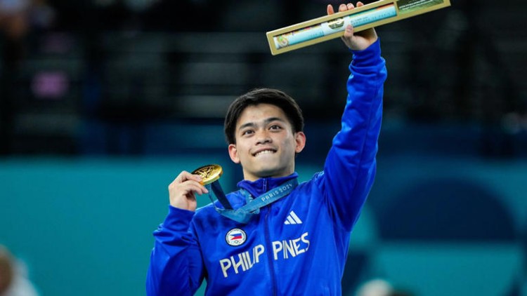 Carlos Yulo’s Mother Happy for his Olympics Win, Refuses To Initiate Reconciliation