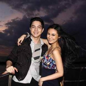 Alden Richards dates Sam Pinto