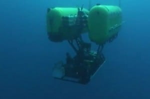 Titanic Explored Through New Technology ( Video)