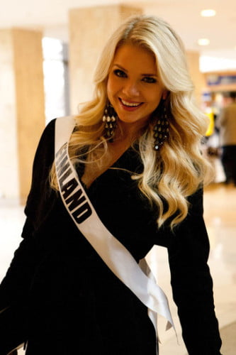 Lotta Hintsa Miss Universe Finland 2013