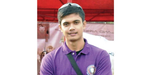 Pinoy Returns Cash and iPhone in Qatar