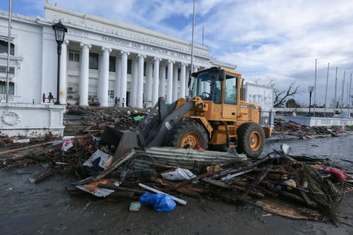 Tacloban: Before and After Yolanda Images Before and After Yolanda Images