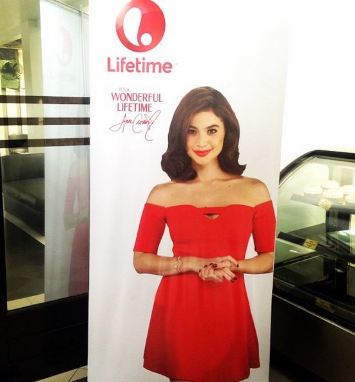 anne curtis red gown