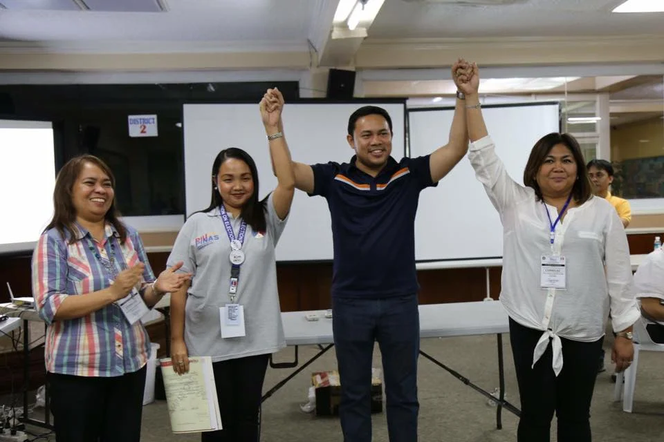 Mark Villar