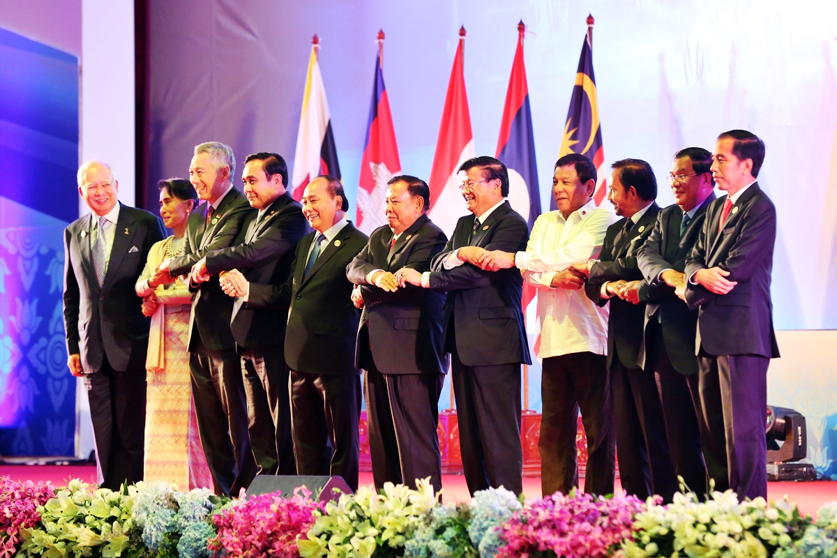 Duterte Urges ASEAN