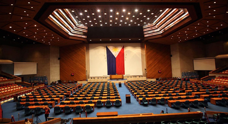 Lawmakers react on Robredo's resignation