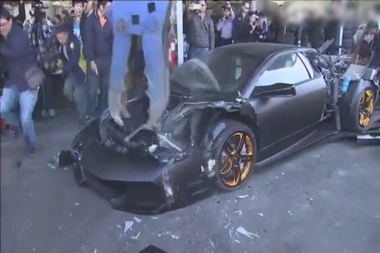 Lamborghini Murciélago LP 640 Is Mercilessly Destroyed In Taiwan