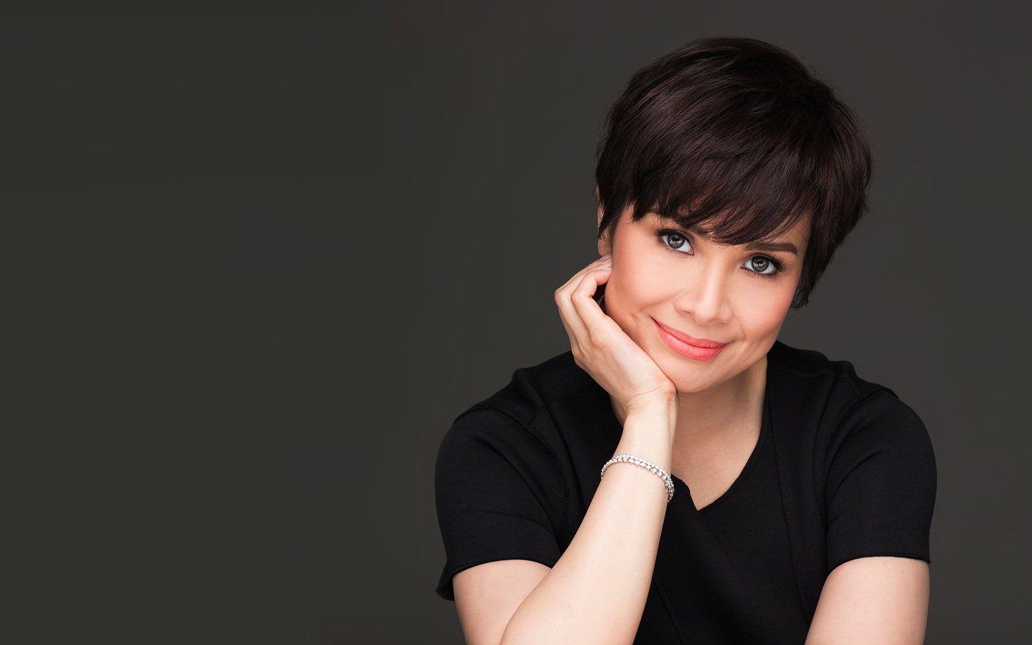 Famous Filipino Celebrities You Probably Had No Idea Who 
