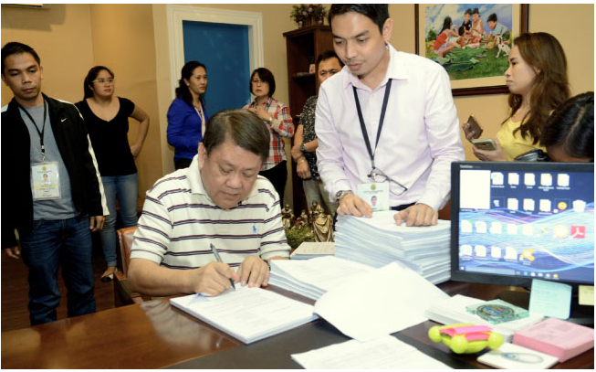 Look: Cebu City Mayor Osmeña Sues BDO Branch For Not Paying Correct Taxes