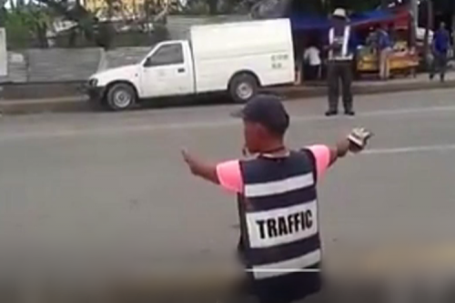 Viral: Man With No Legs Manages Traffic In Cebu Caught On Video