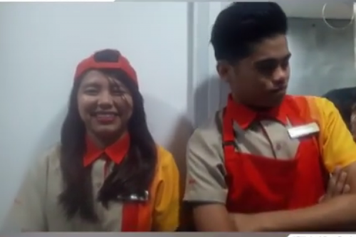 Viral: Two Talented Jollibee Employees Singing 'Hanggang Ngayon' Impressed Many Netizens