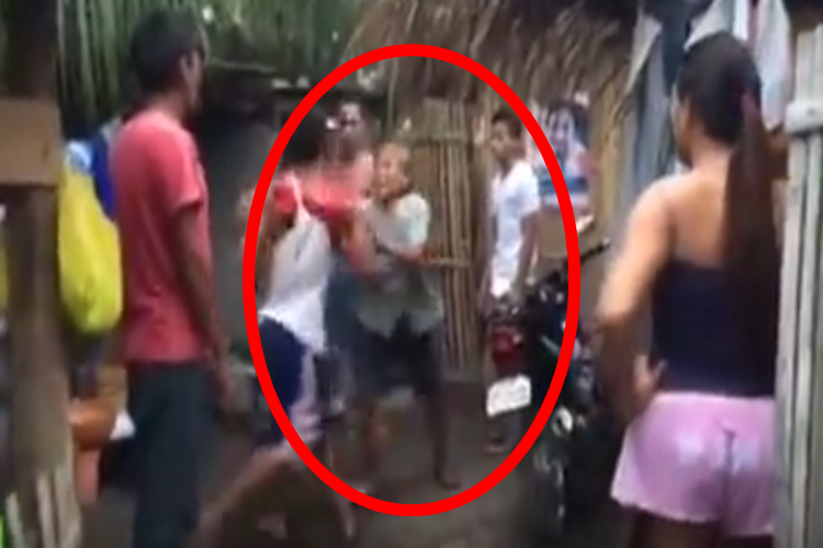 Furious Male Customer Fights With Store Owner Caught On Video