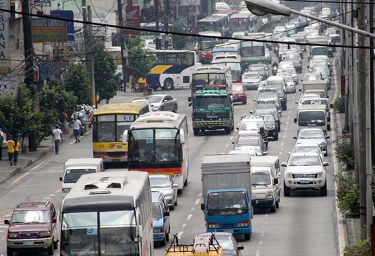 LTO 7 nabs 7 violators of new laws