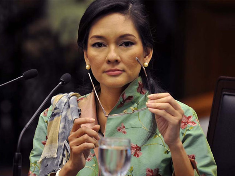 Senator Risa Hontiveros