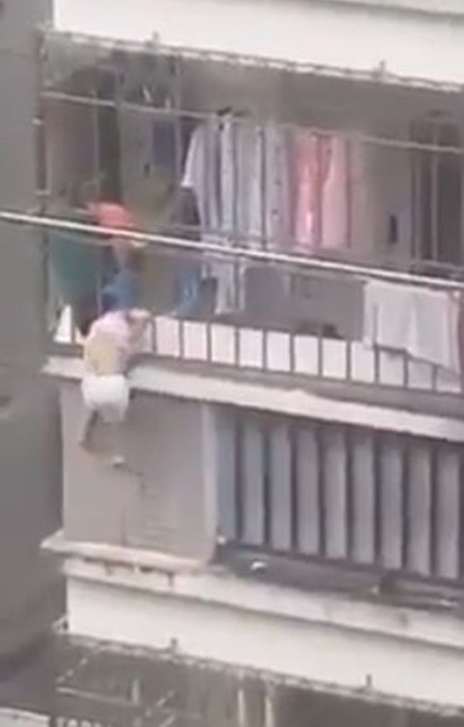 Little Kid Almost Fell Off The Building, After Head Got Stuck In ...