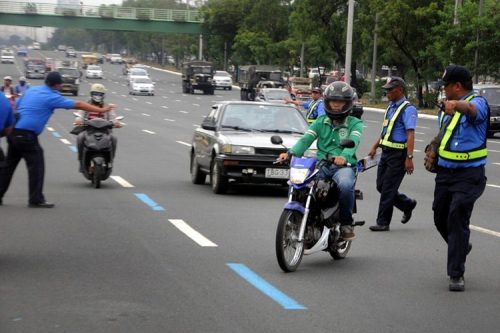 40 Manila Traffic Enforcers