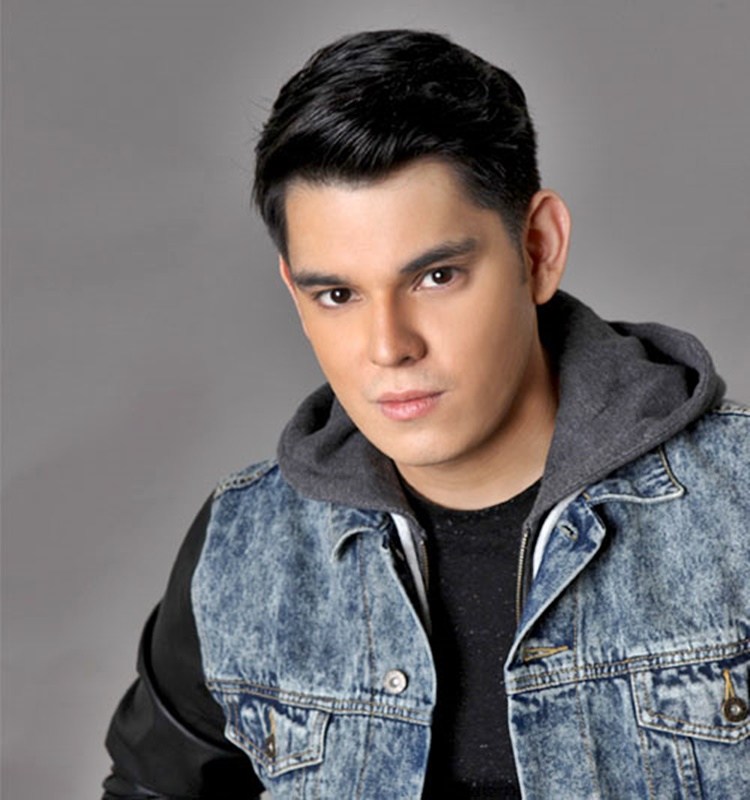 Richard Gutierrez's Photo With Raymond Elicits Comments ...