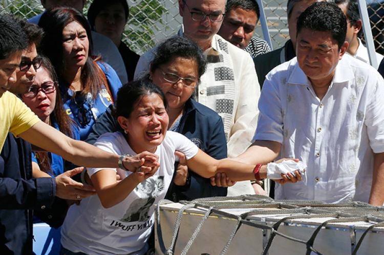 Manny Pacquiao Vows To Help The Family Of Slain OFW Joanna Demafelis