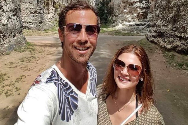 Vina Morales, Marc Lambert