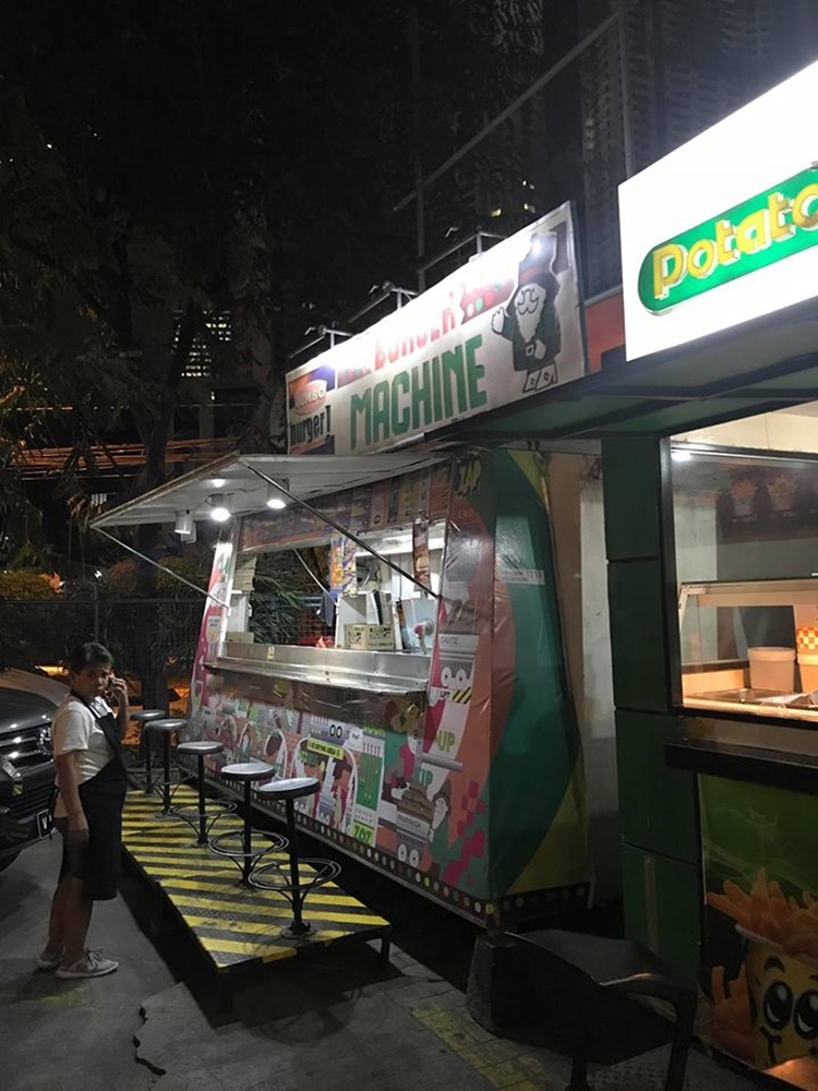 Fast-food Employee’s Working Condition