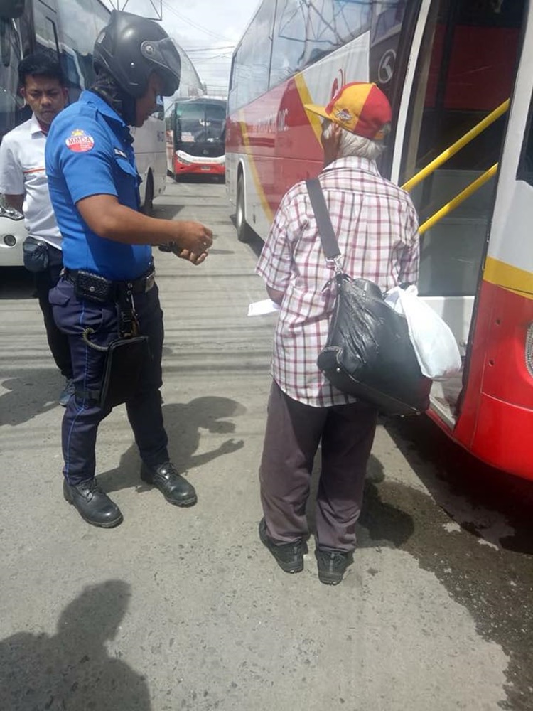 Kind-Hearted MMDA Officer