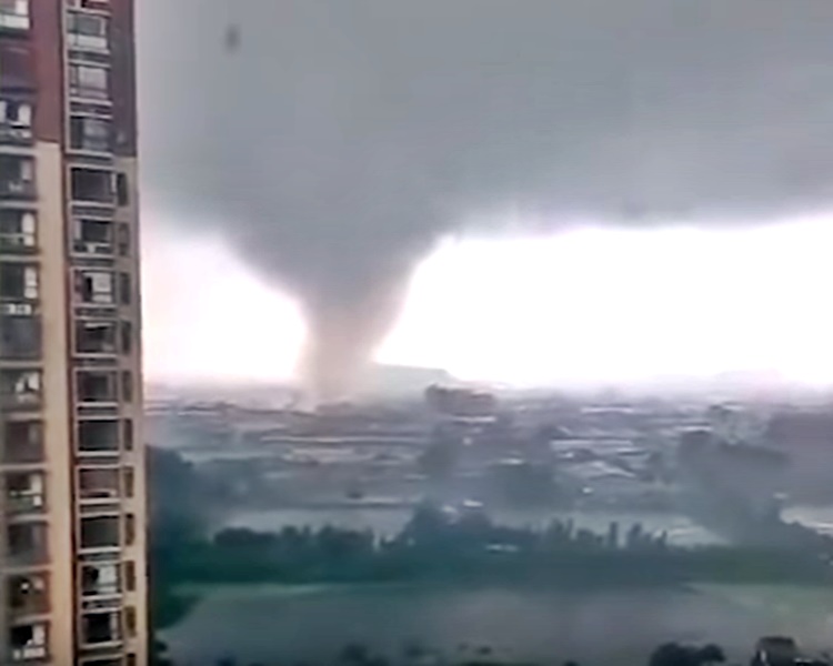 Super Typhoon MANGKHUT In Hong Kong, China (Video Compilation)