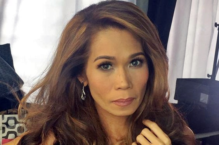 crowned Miss Universe 2001 Pokwang