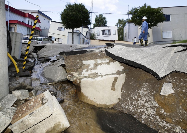 IN PHOTOS: Aftermath Of Magnitude 6.6 Quake That Hits Japan