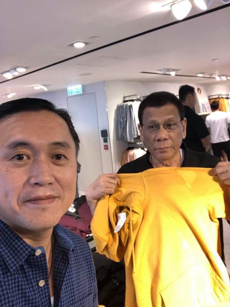 Duterte Photos Choosing “Yellow” Clothes In Hong Kong Elicits Comments