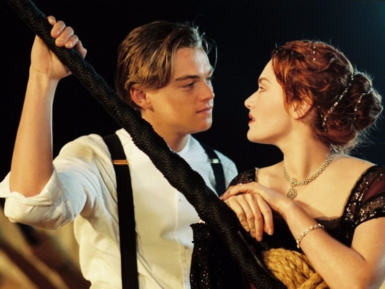 Leonardo Di Caprio Kate Winslet in Titanic
