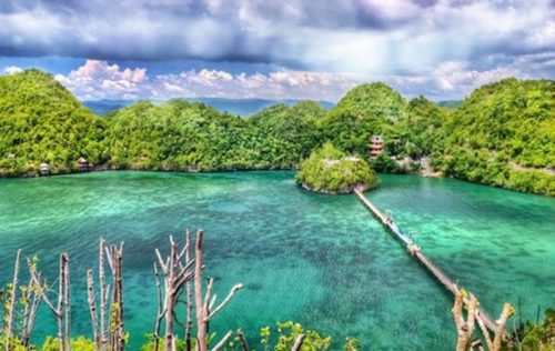 Explore the Breathtaking Beauty of Sipalay's Hidden Sea (Tinagong Dagat ...