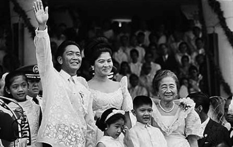 Marcos Family