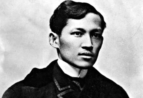 Photo of Jose Rizal Look-Alike Goes Viral Online & Shocks Netizens