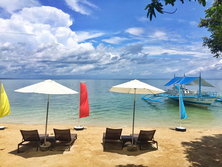 San Remigio Beach Club
