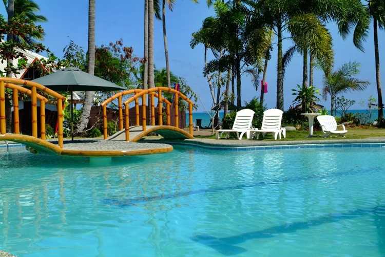Crystal Paradise Resort