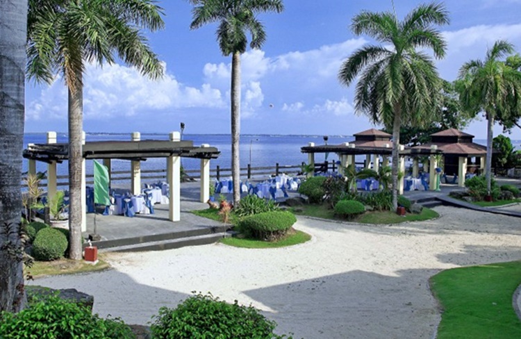 Vista Mar Beach Resort in Cebu
