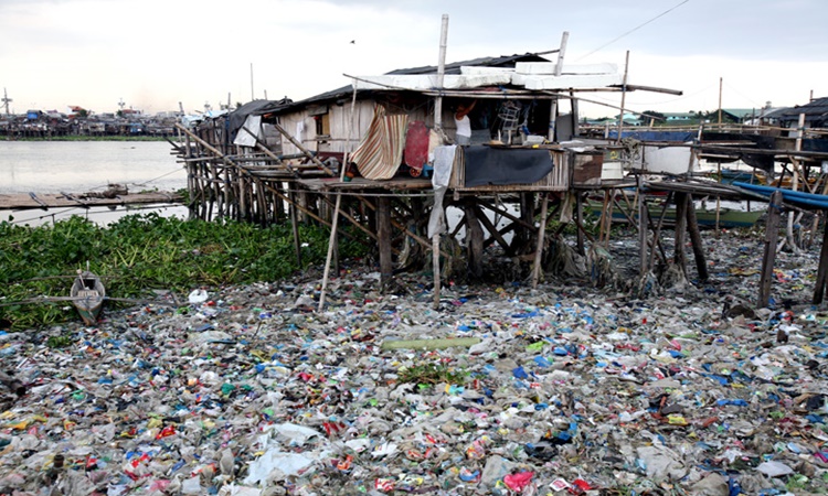 DENR Plans To Relocate 40,000 Informal Settler For Manila Bay's Rehab