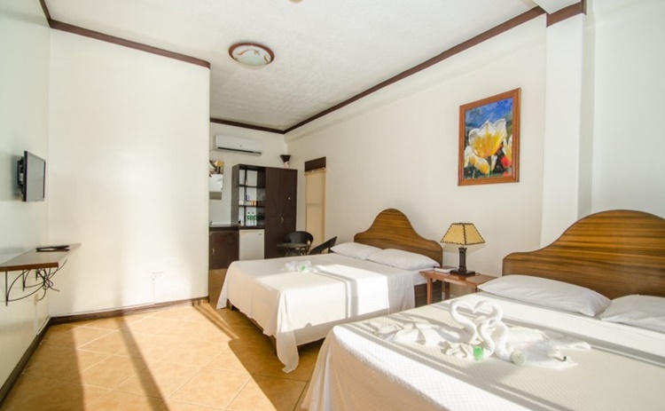 Turtle Inn Resort
