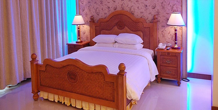 Fort Ilocandia Resort