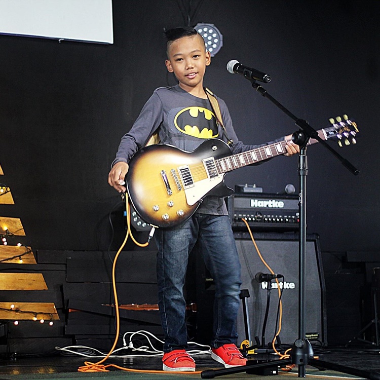 Young Pinoy Singer