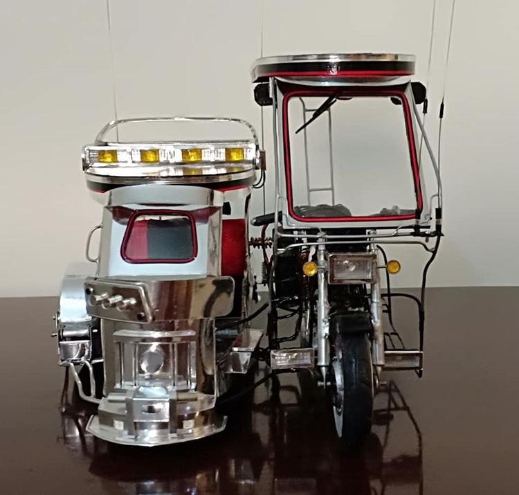 Tricycle Miniature