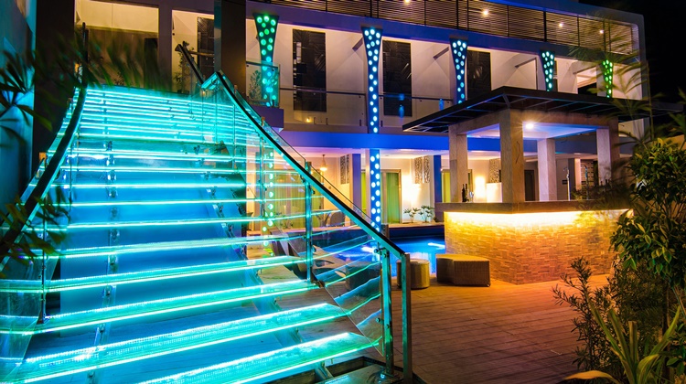 Eloisa Royal Suites
